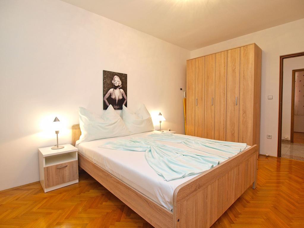 Apartment Mato 1424 Pula Exteriör bild