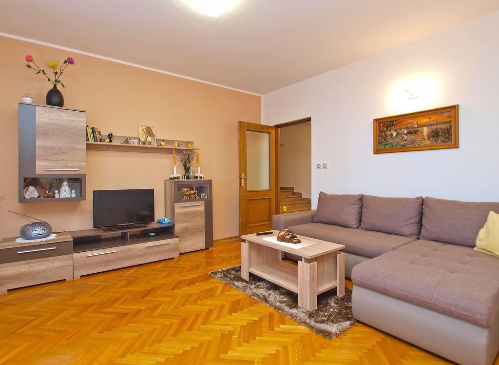 Apartment Mato 1424 Pula Exteriör bild
