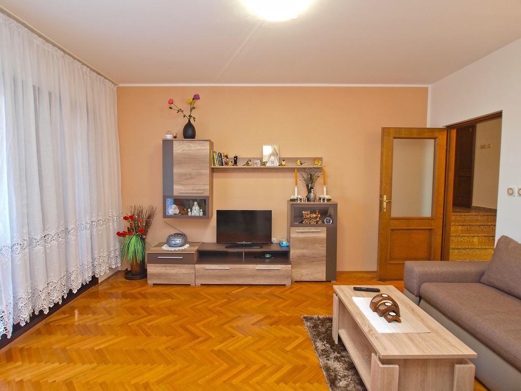 Apartment Mato 1424 Pula Exteriör bild
